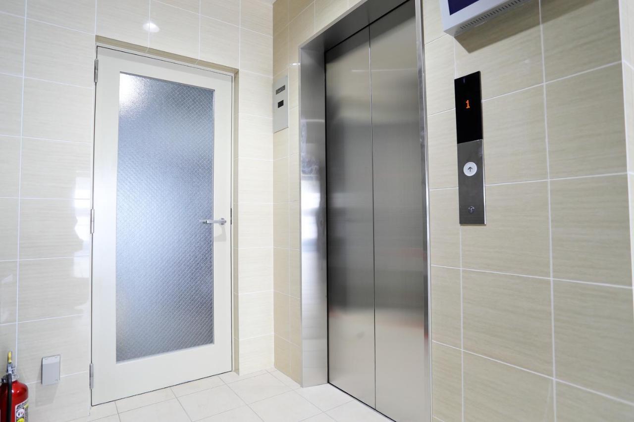 Gate80 Shinsaibashi West Ⅱ Apartment Osaka Exterior photo